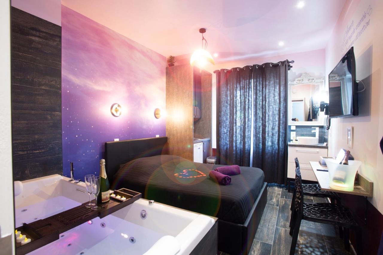 - Special Amoureux - Hyper Centre - Apartment